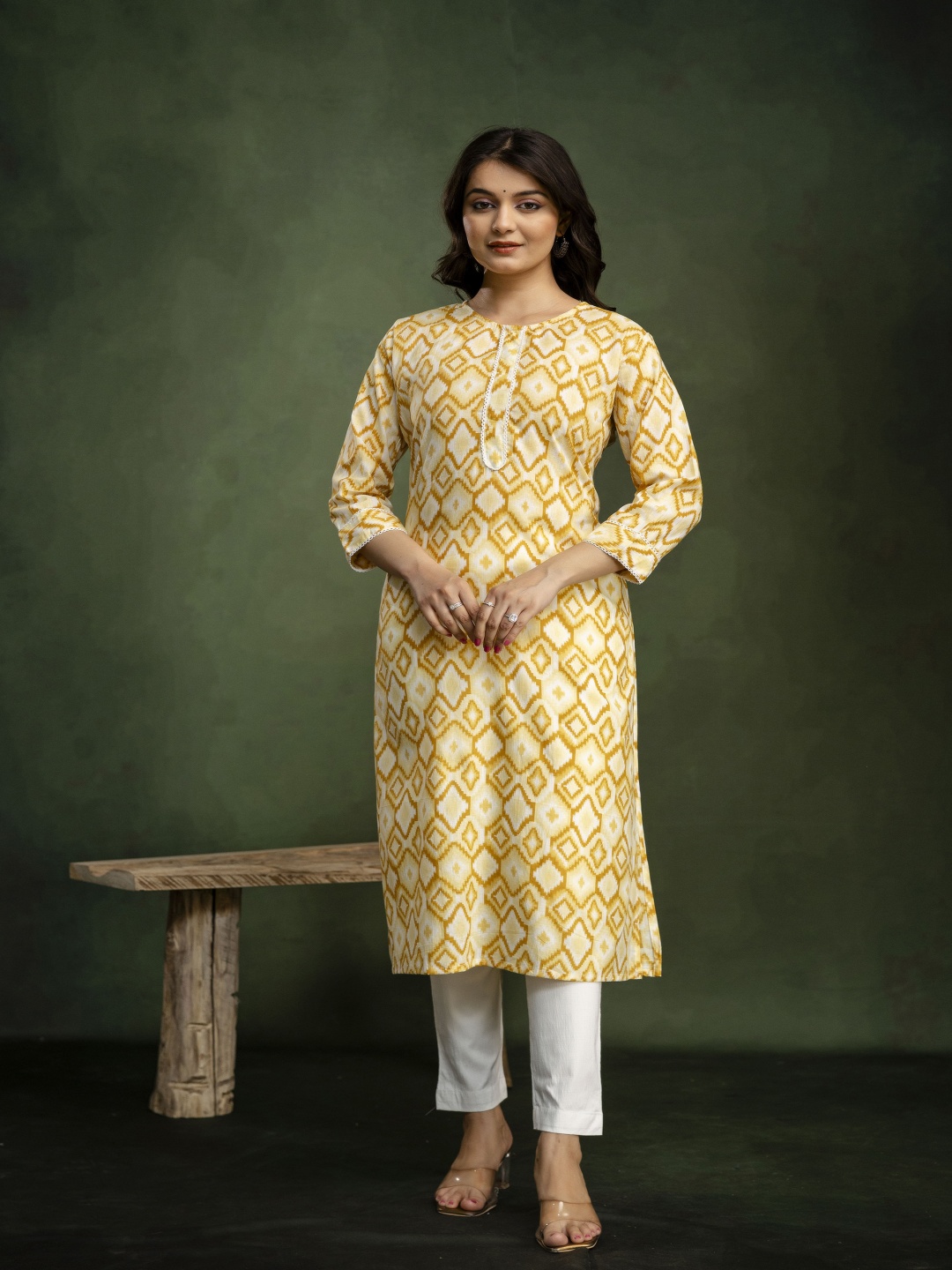 

mokshi Floral Printed Kurta, Yellow