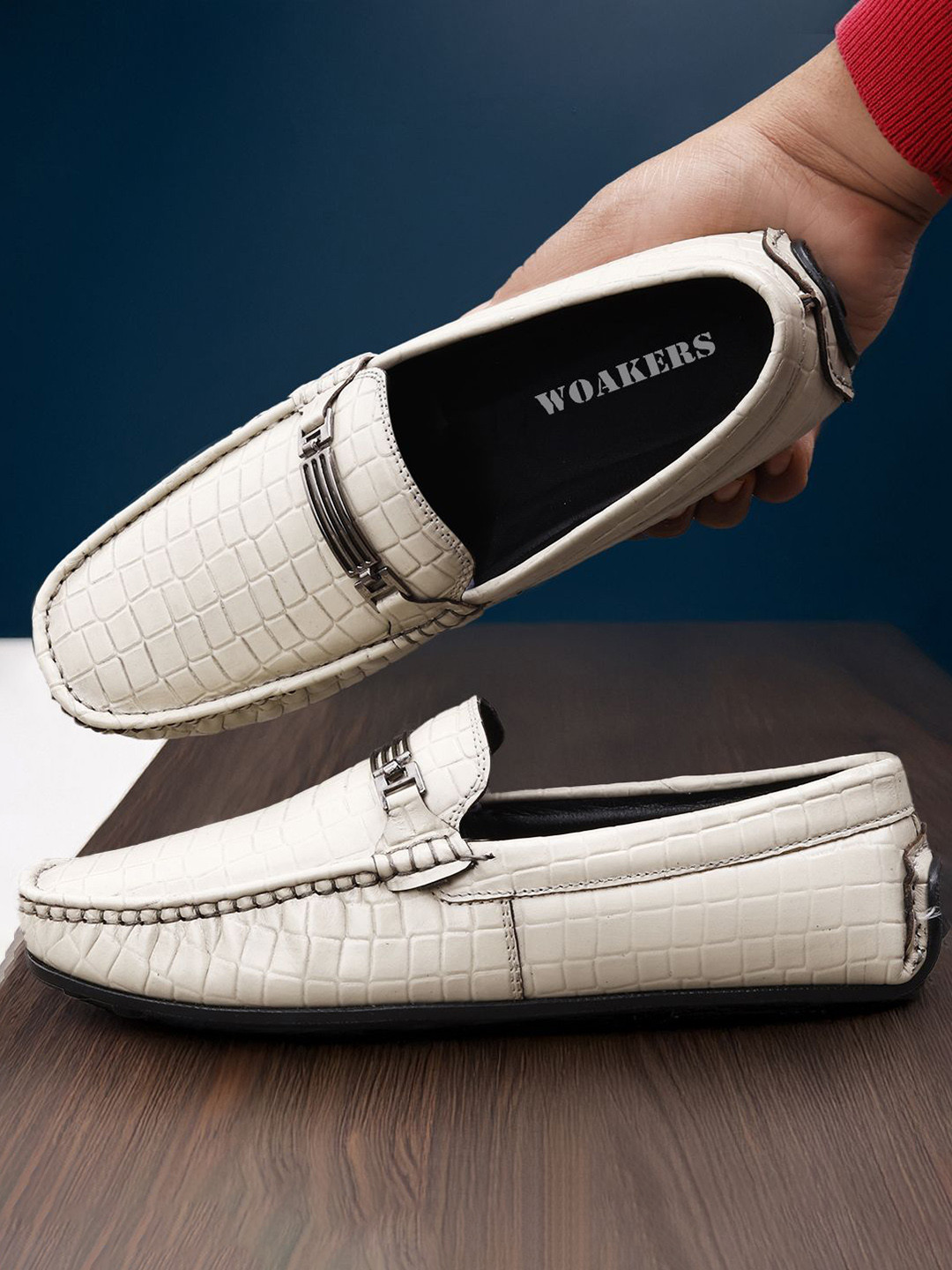 

Woakers Men Colourblocked Leather Loafers, White
