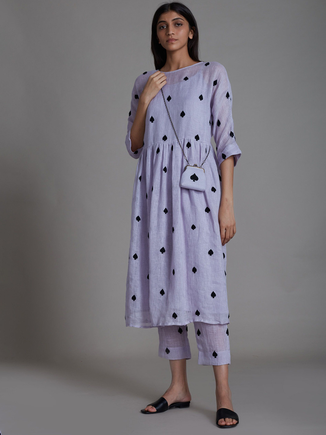 

MATI Women Printed Empire Linen Kurta with Trousers, Lavender