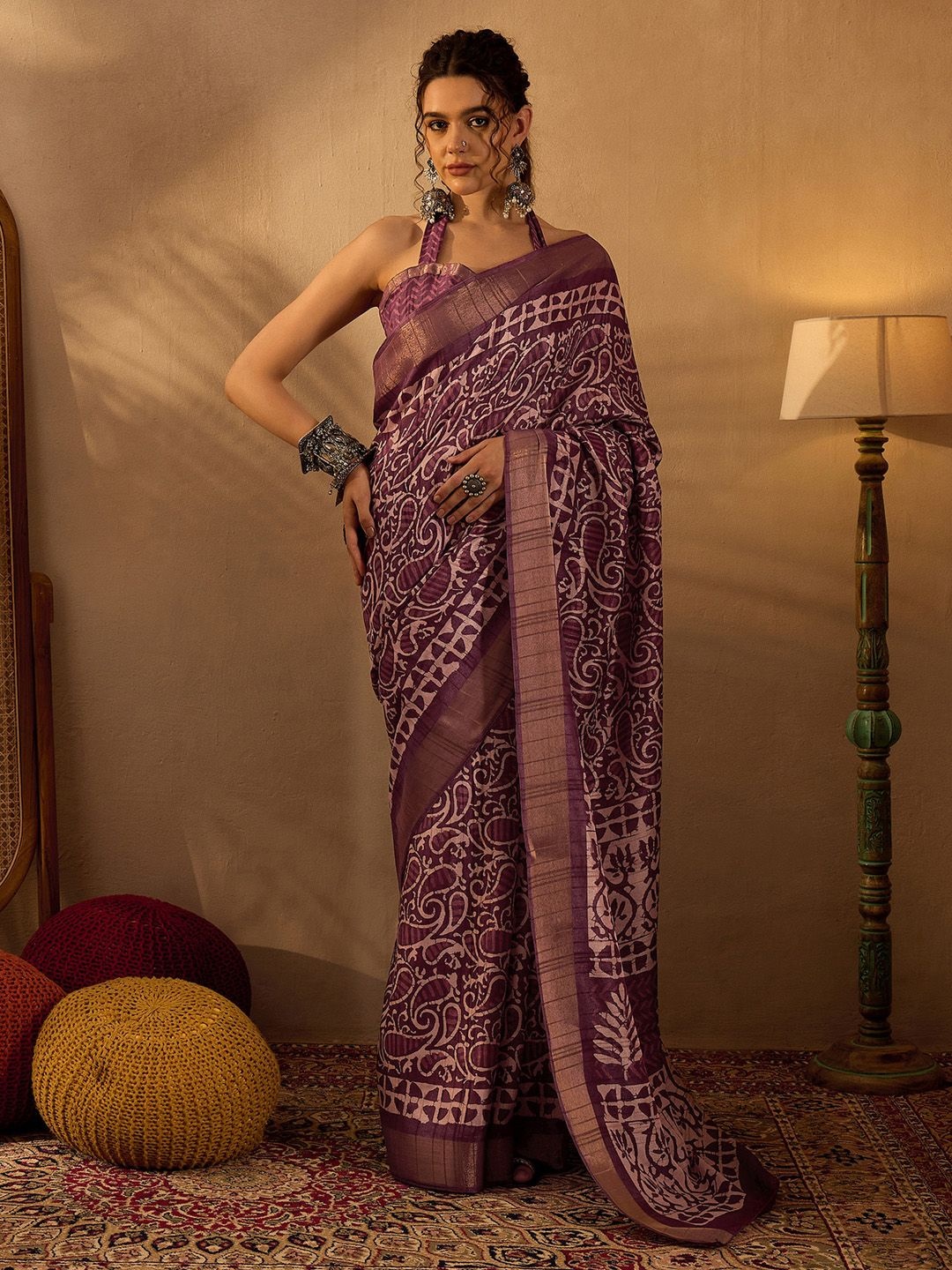 

Mitera Ethnic Motifs Zari Silk Blend Sungudi Saree, Magenta