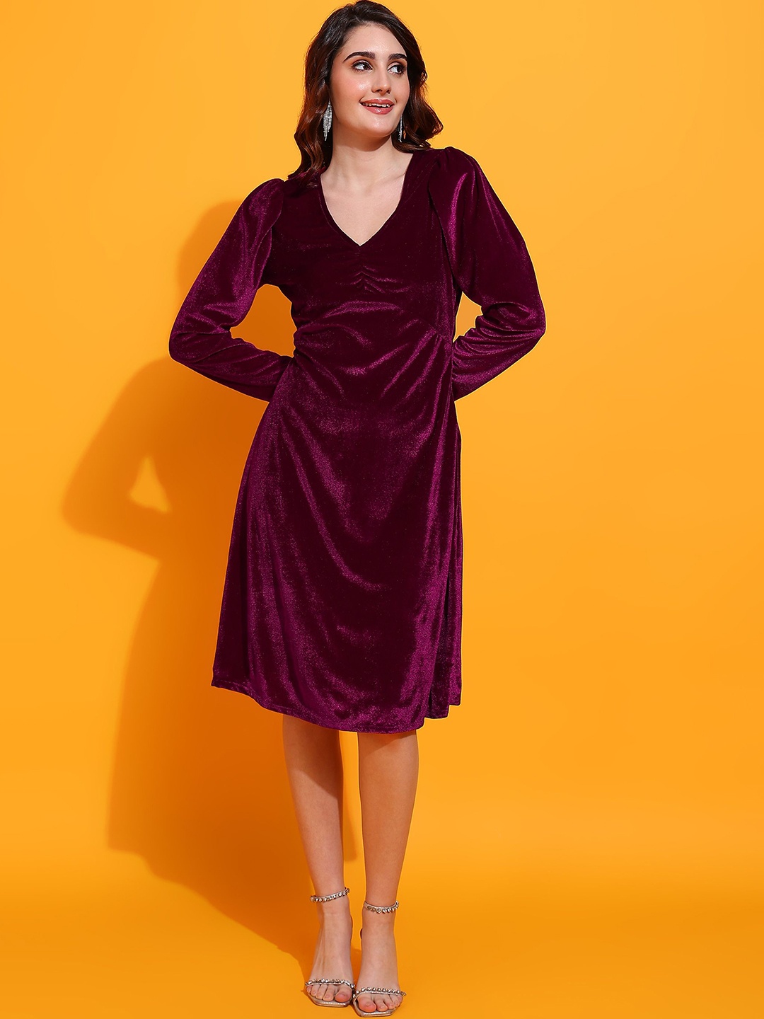 

MISS HAUTE Velvet Dress, Burgundy