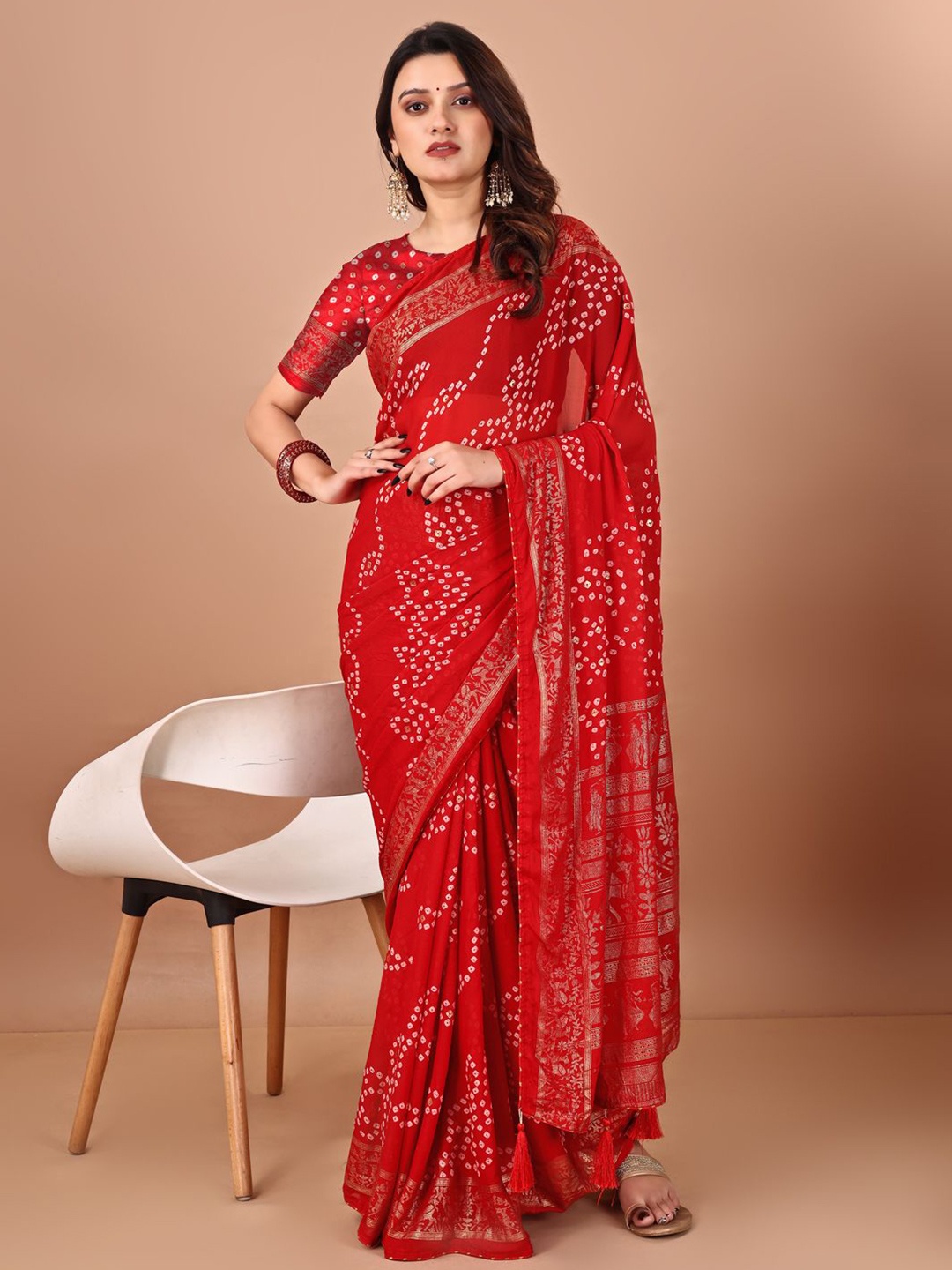

DIVASTRI Bandhani Poly Chiffon Bandhani Saree, Red