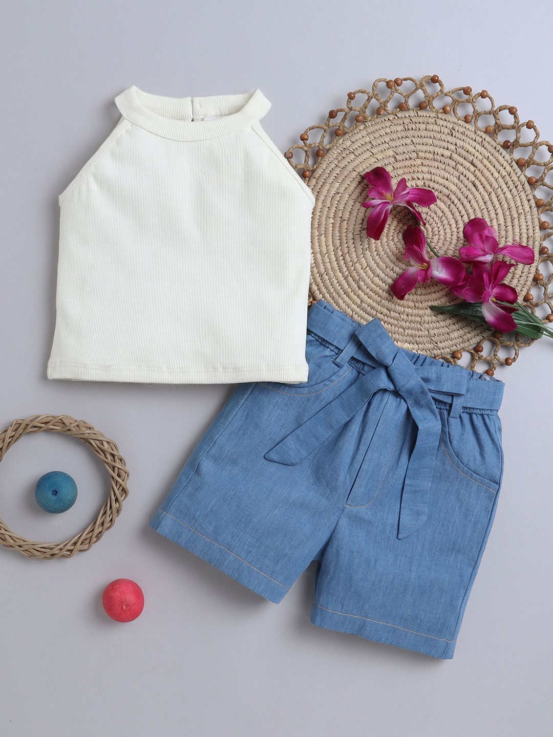 

ZACKBEE Girls Top with Shorts, White