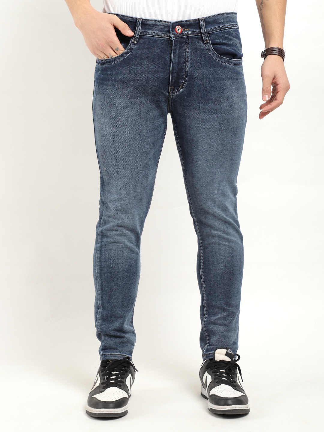 

JIMMY & JORDAN Men Jean Skinny Fit Low Distress Light Fade Jeans, Blue