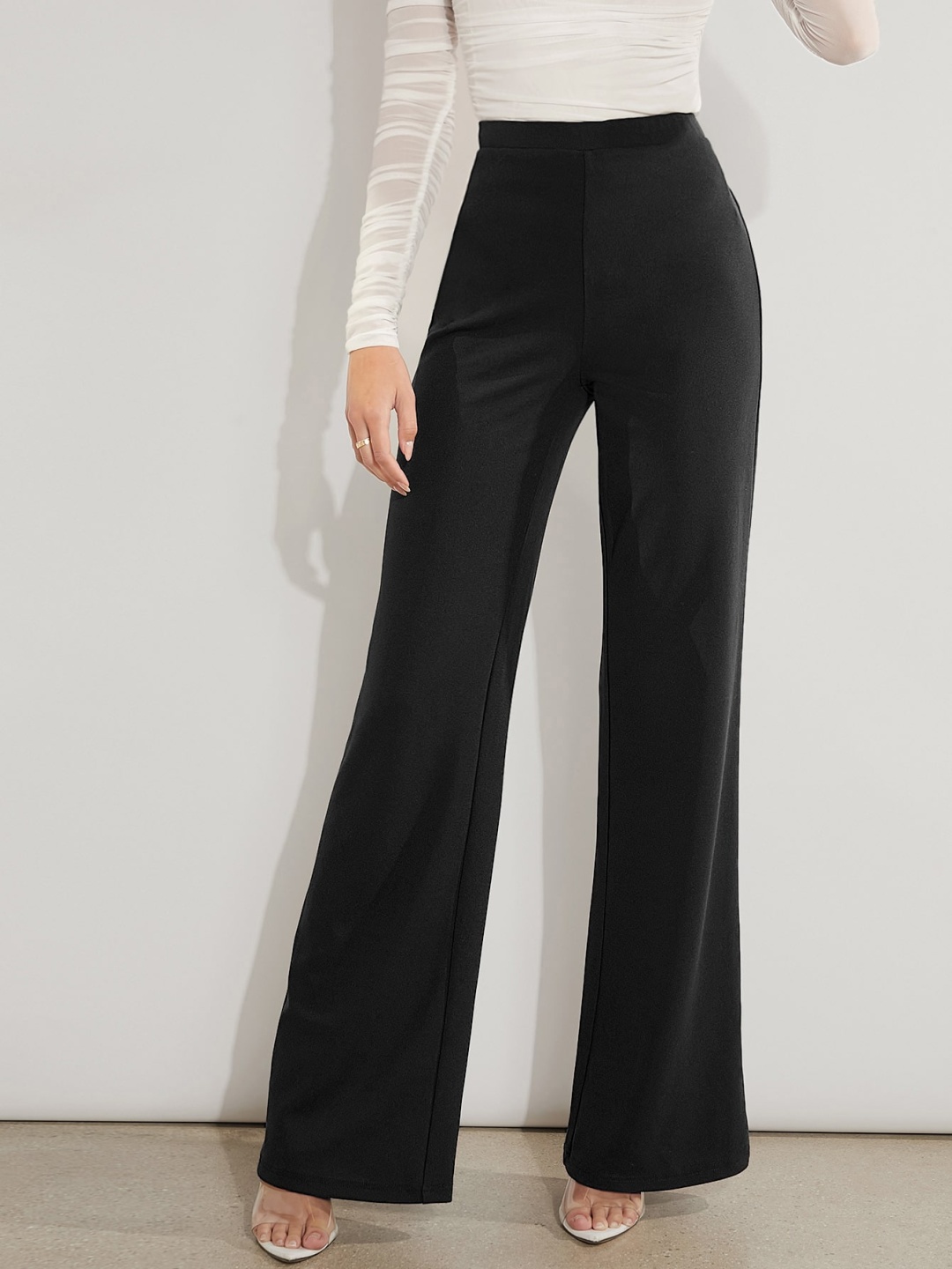 

NUCOUTHS Women Relaxed Straight Leg Straight Fit High-Rise Trousers, Black