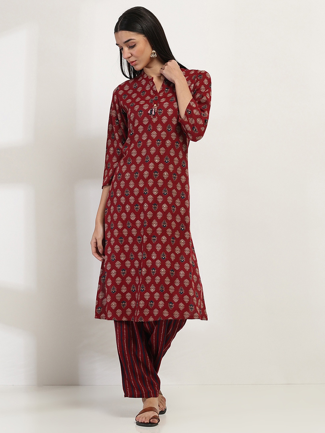 

Rangriti Women Bandhani Printed Regular Kurta with Palazzos, Red