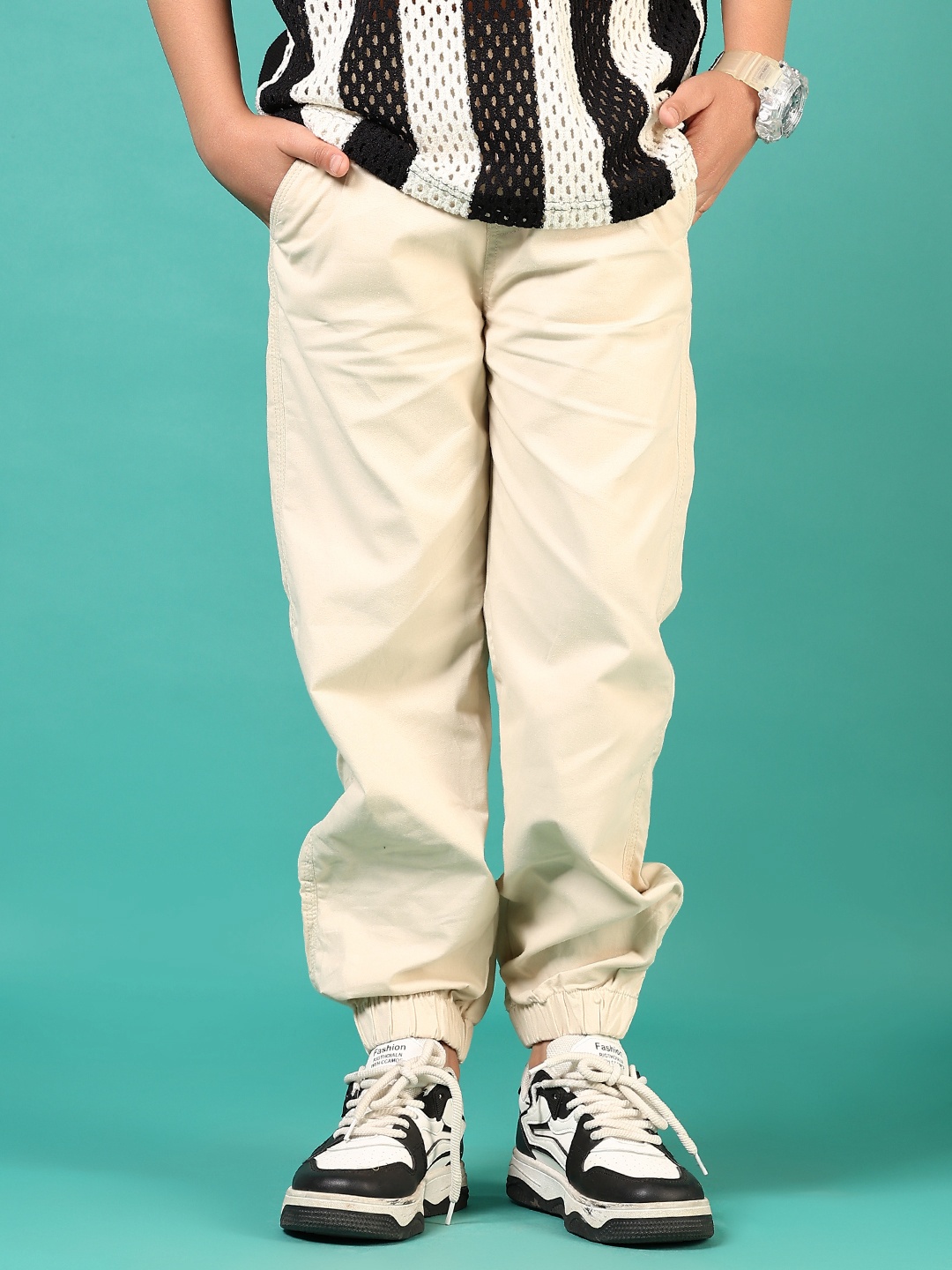 

V-Mart Boys Trousers, Beige