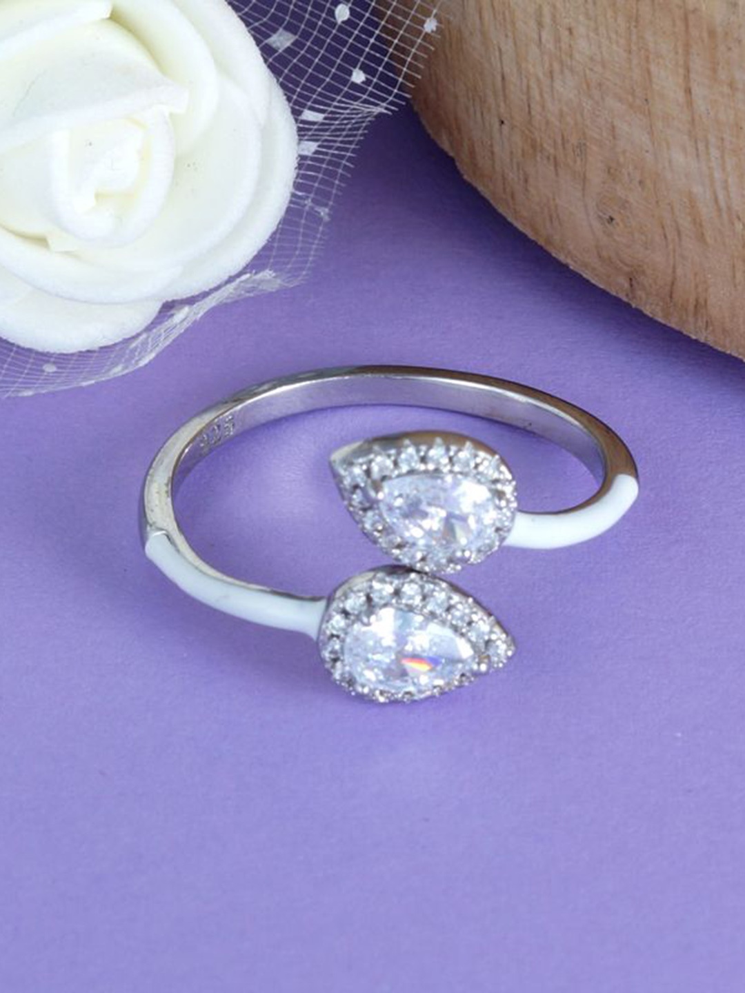 

Tuanz Silver Jewelry 925 Sterling Silver Rhodium-Plated Cubic Zirconia-Studded Finger Ring