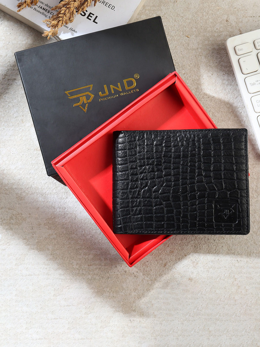 

JND Men Leather Two Fold Wallet, Black