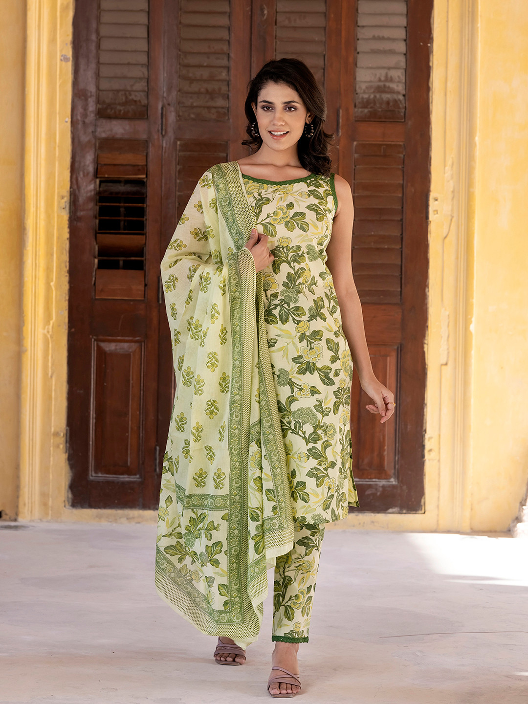 

KALINI Women Floral Printed Regular Pure Cotton Kurta with Trousers & With Dupatta, Green