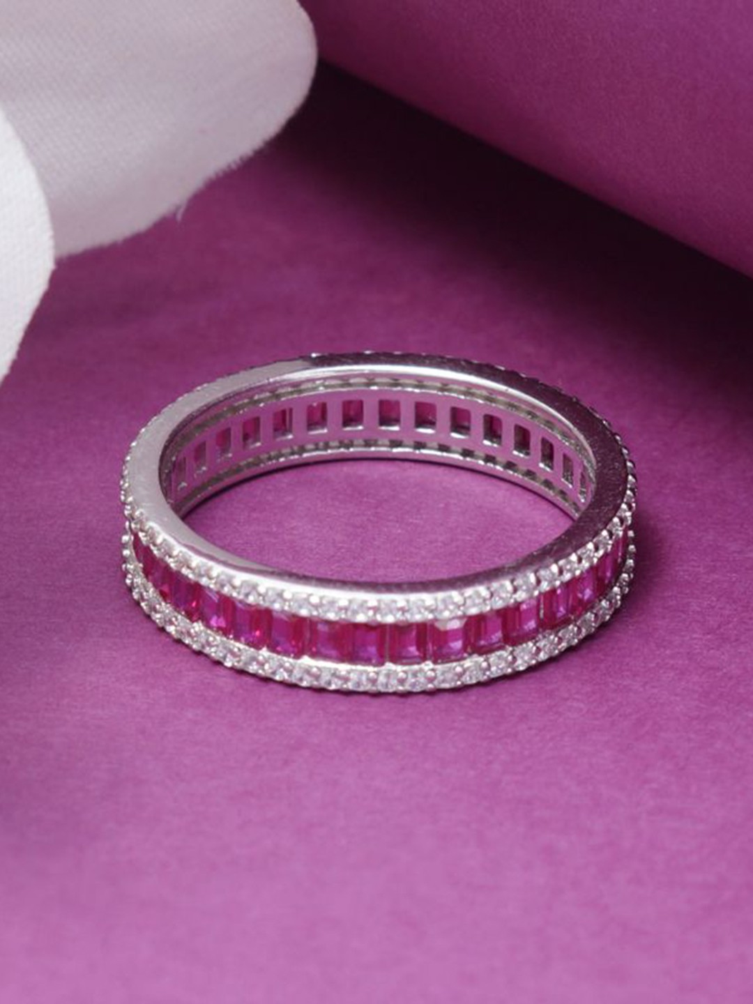

Tuanz Silver Jewelry 925 Sterling Silver Rhodium-Plated Cubic Zirconia-Studded Finger Ring