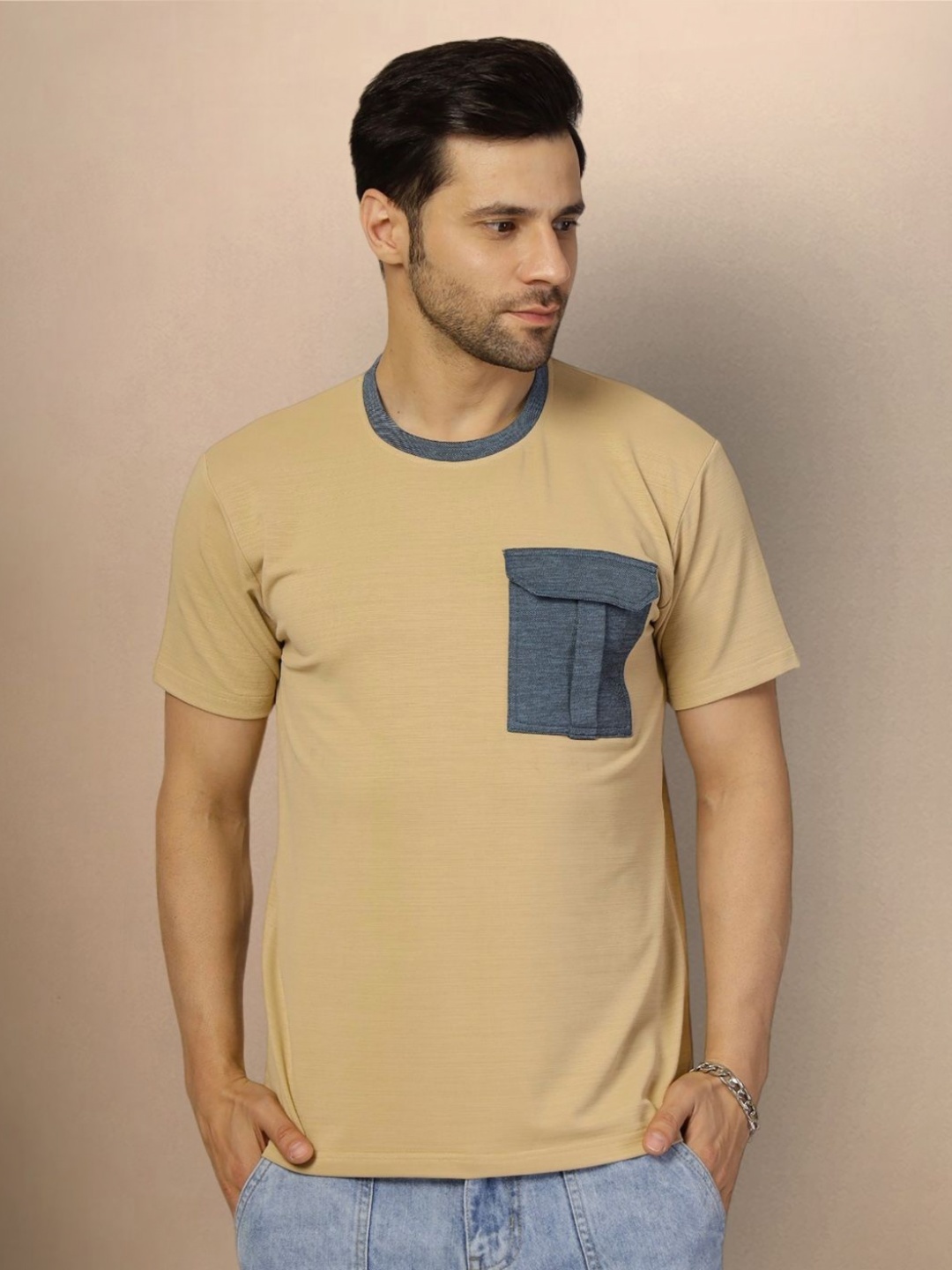 

Moda Rapido Men T-shirt, Beige