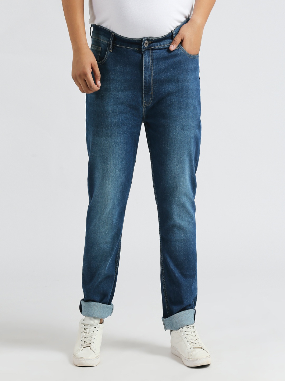 

Sizeupp Men Light Fade Jeans, Blue