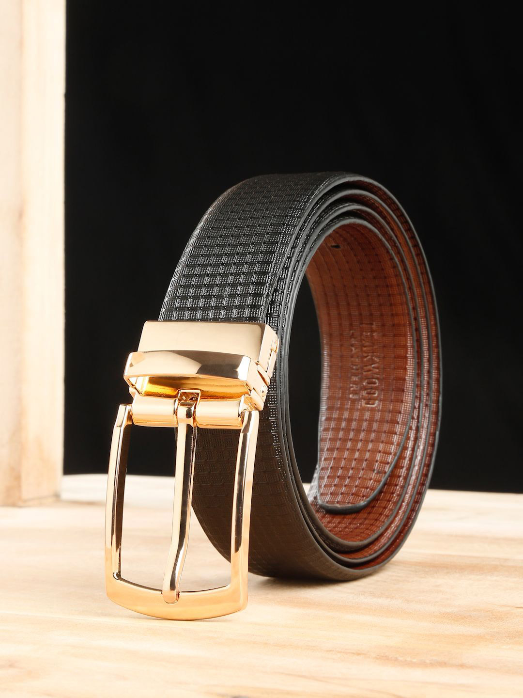 

Teakwood Leathers Men Textured Leather Reversible Formal Belt, Black
