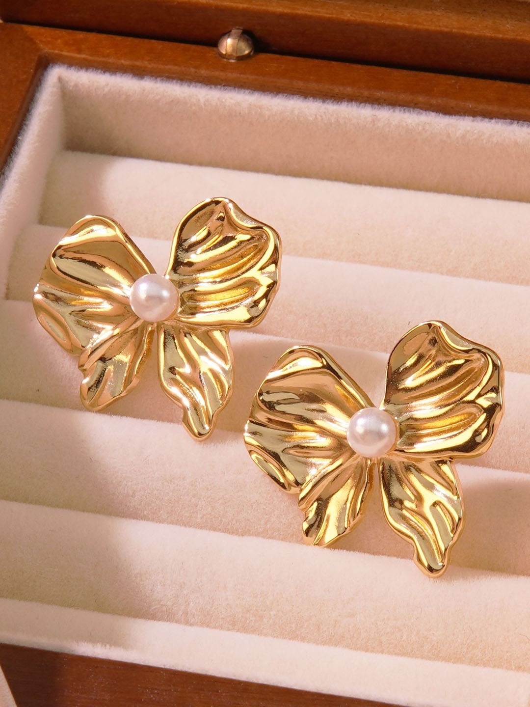 

VIEN Stainless Steel Gold-Plated Artificial Beaded Contemporary Drop Earrings
