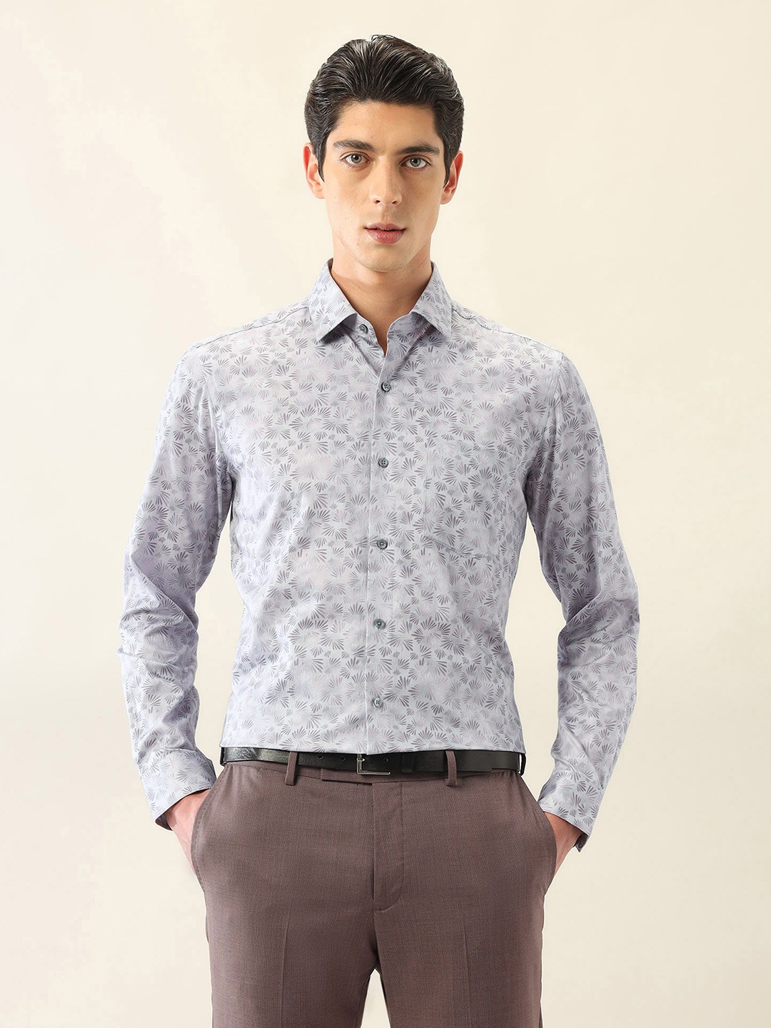 

Arrow Men Slim Fit Floral Opaque Printed Formal Shirt, Purple