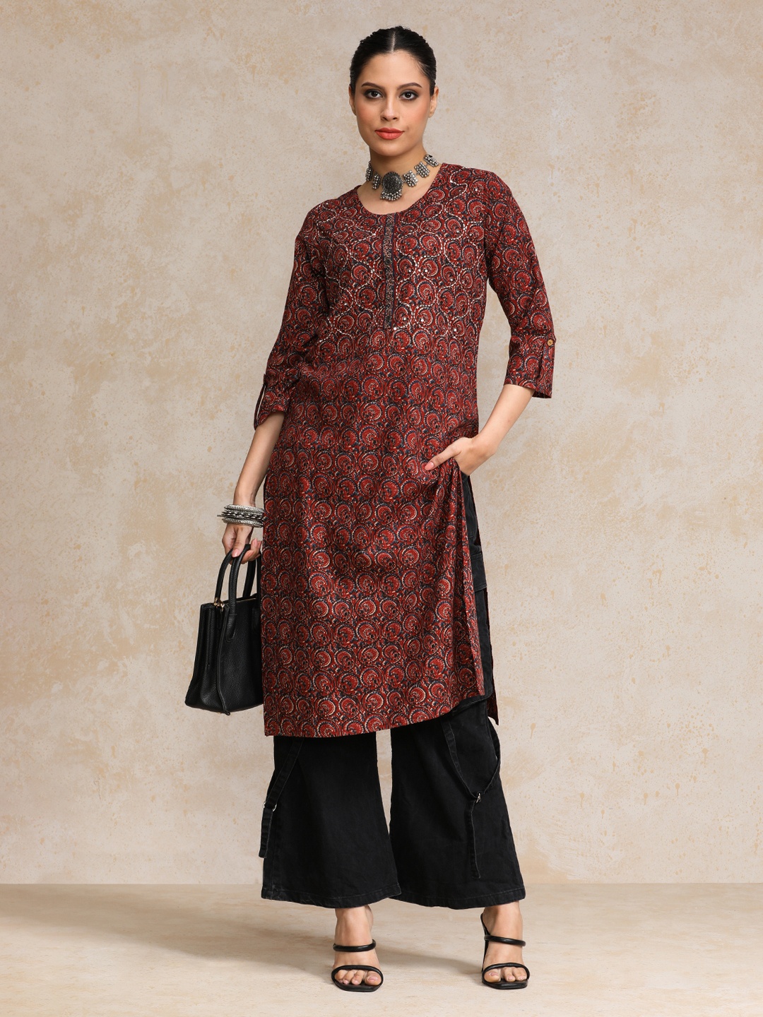 

Varanga Ethnic Motifs Printed Cotton Round Neck Straight Kurta, Maroon