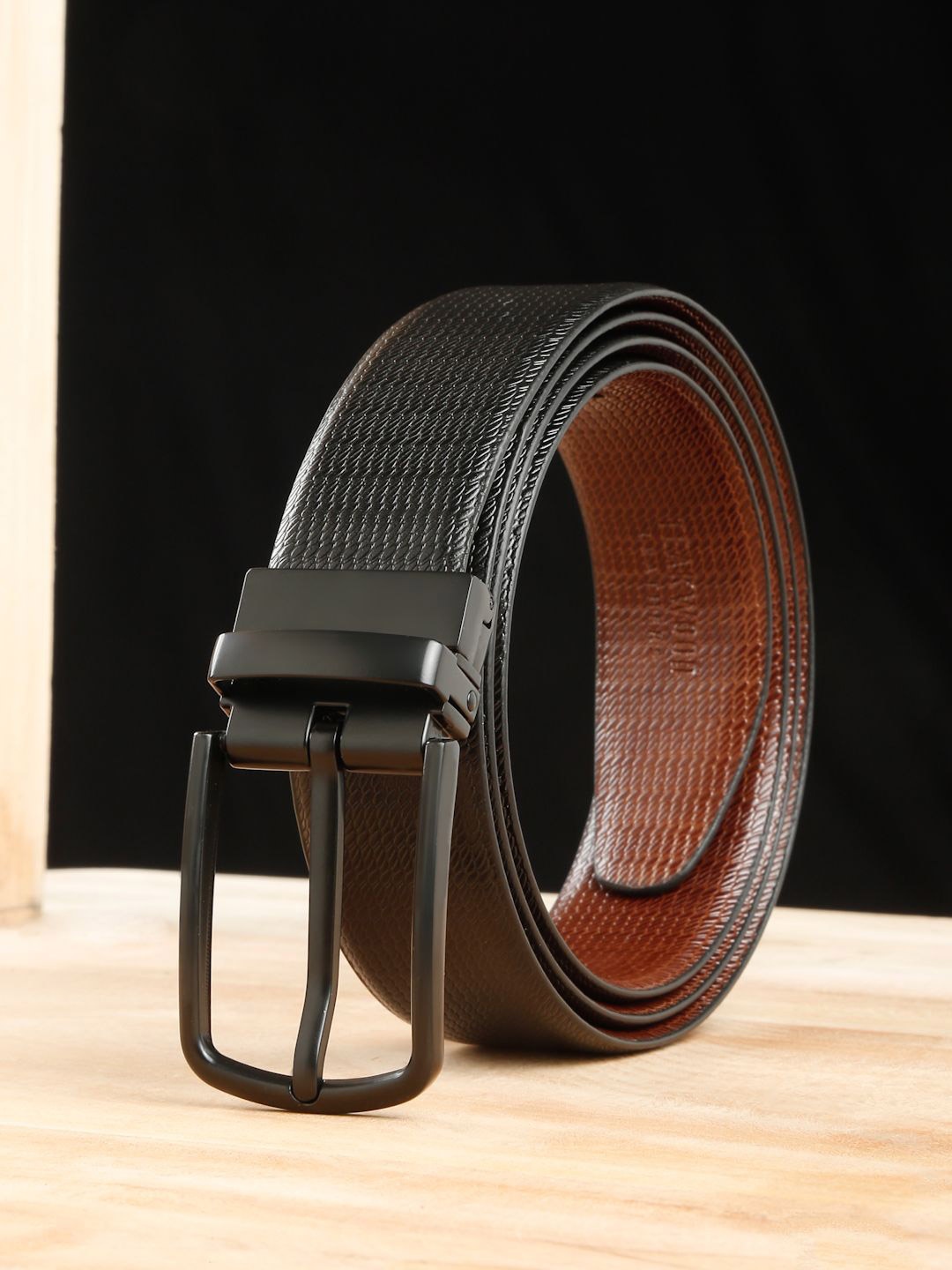 

Teakwood Leathers Men Textured Leather Reversible Formal Belt, Black