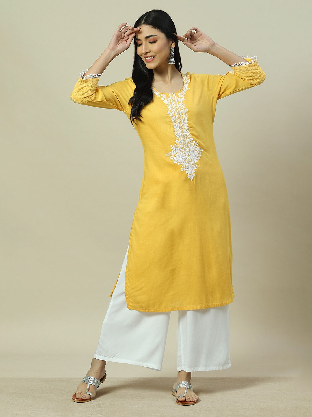 

Rangriti Yoke Design Thread Work Straight Kurta, Yellow