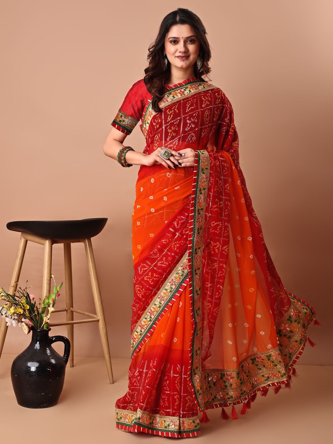 

DIVASTRI Bandhani Gotta Patti Poly Georgette Designer Bandhani Saree, Red