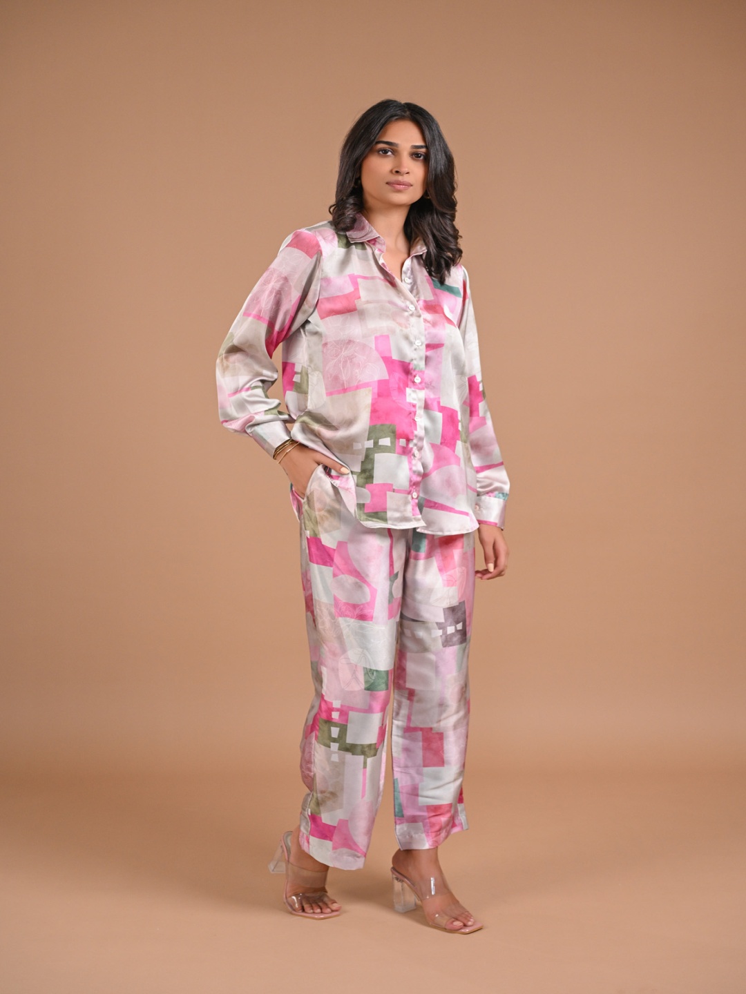 

aaRVee STUDIO Printed Long Sleeves Shirt With Trouser, Pink