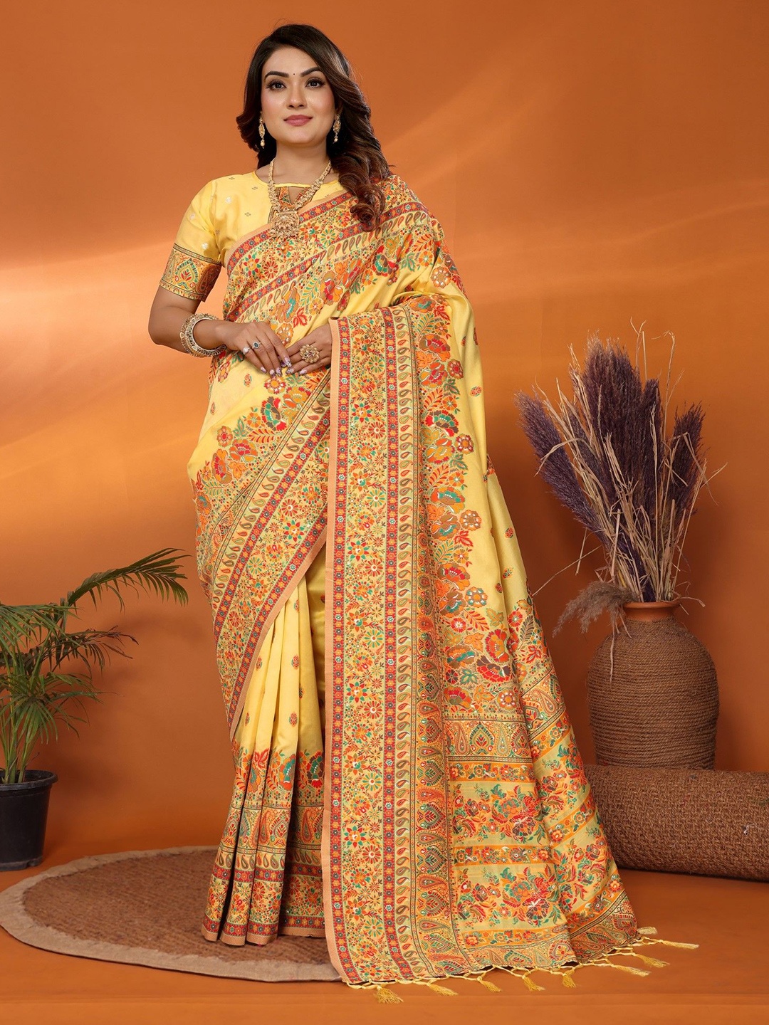 

Panzora Ethnic Motifs Silk Blend Saree, Yellow