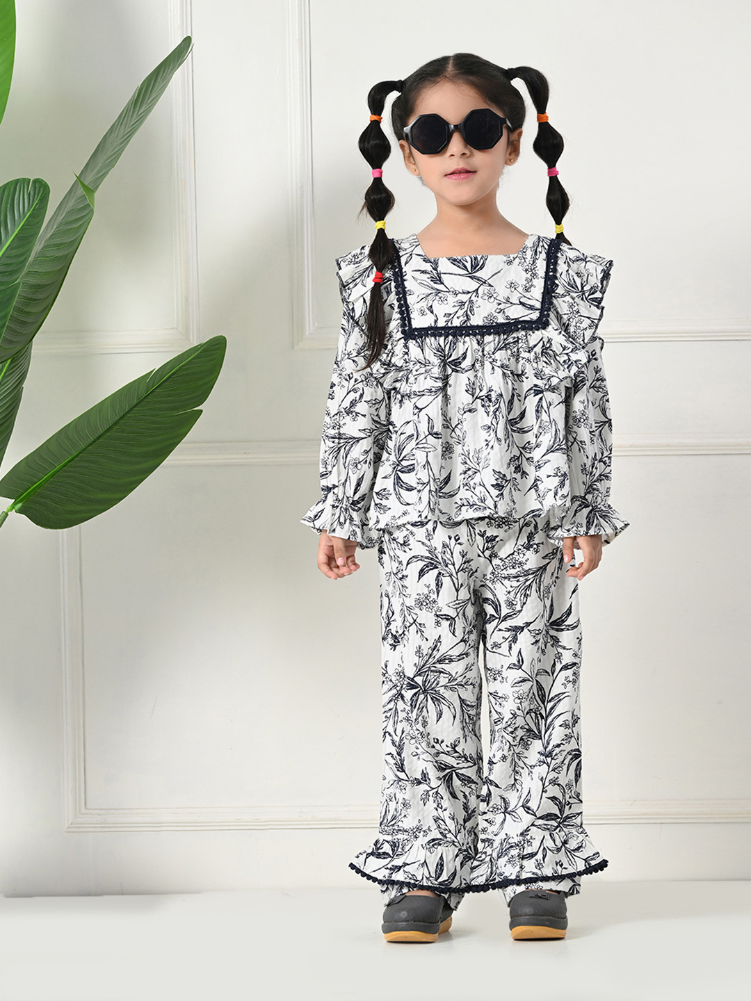 

Bella Moda Girls Printed Sqaure Neck Pure Cotton Top With Trousers, White