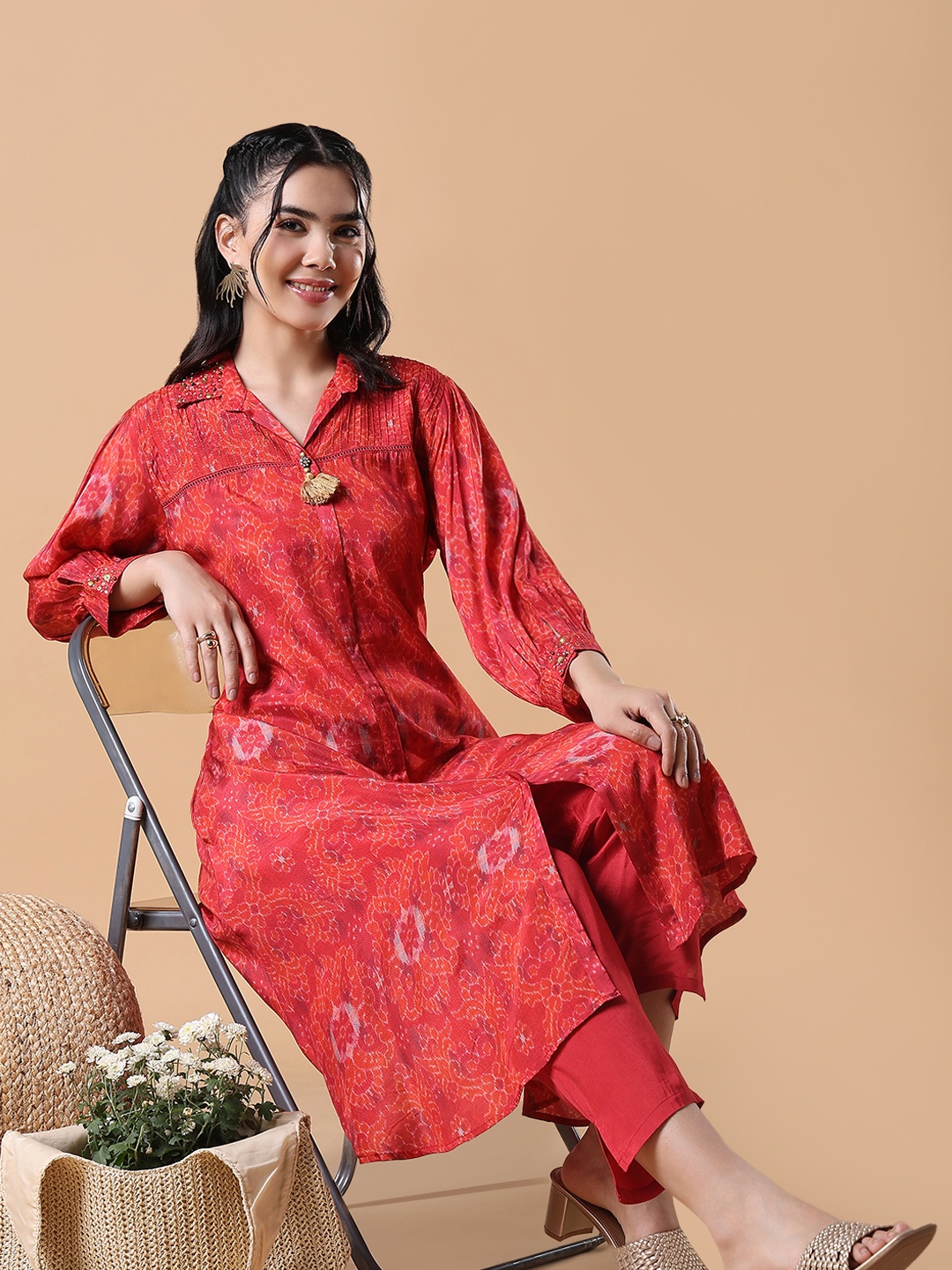 

SHOWOFF Women Ethnic Motifs Printed Panelled Beads and Stones Silk Crepe Kurta with Trousers, Red