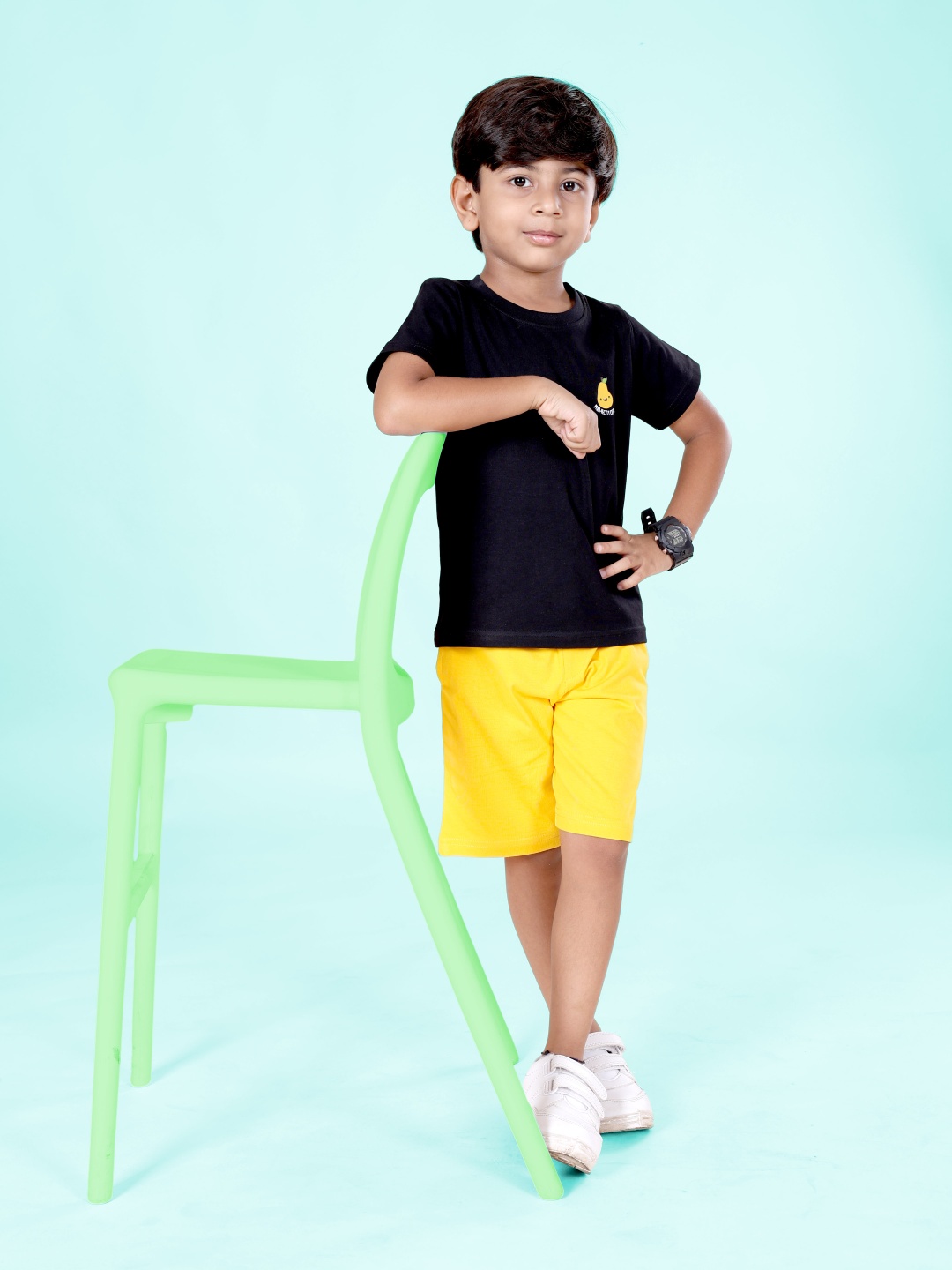 

KiddoPanti Boys Printed Pure Cotton Round Neck T-Shirt & Shorts, Black