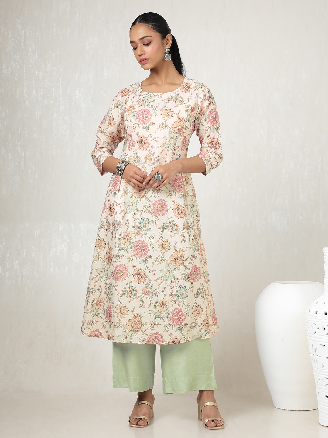 

Soch Floral Printed Round Neck Linen A-Line Kurta, Beige