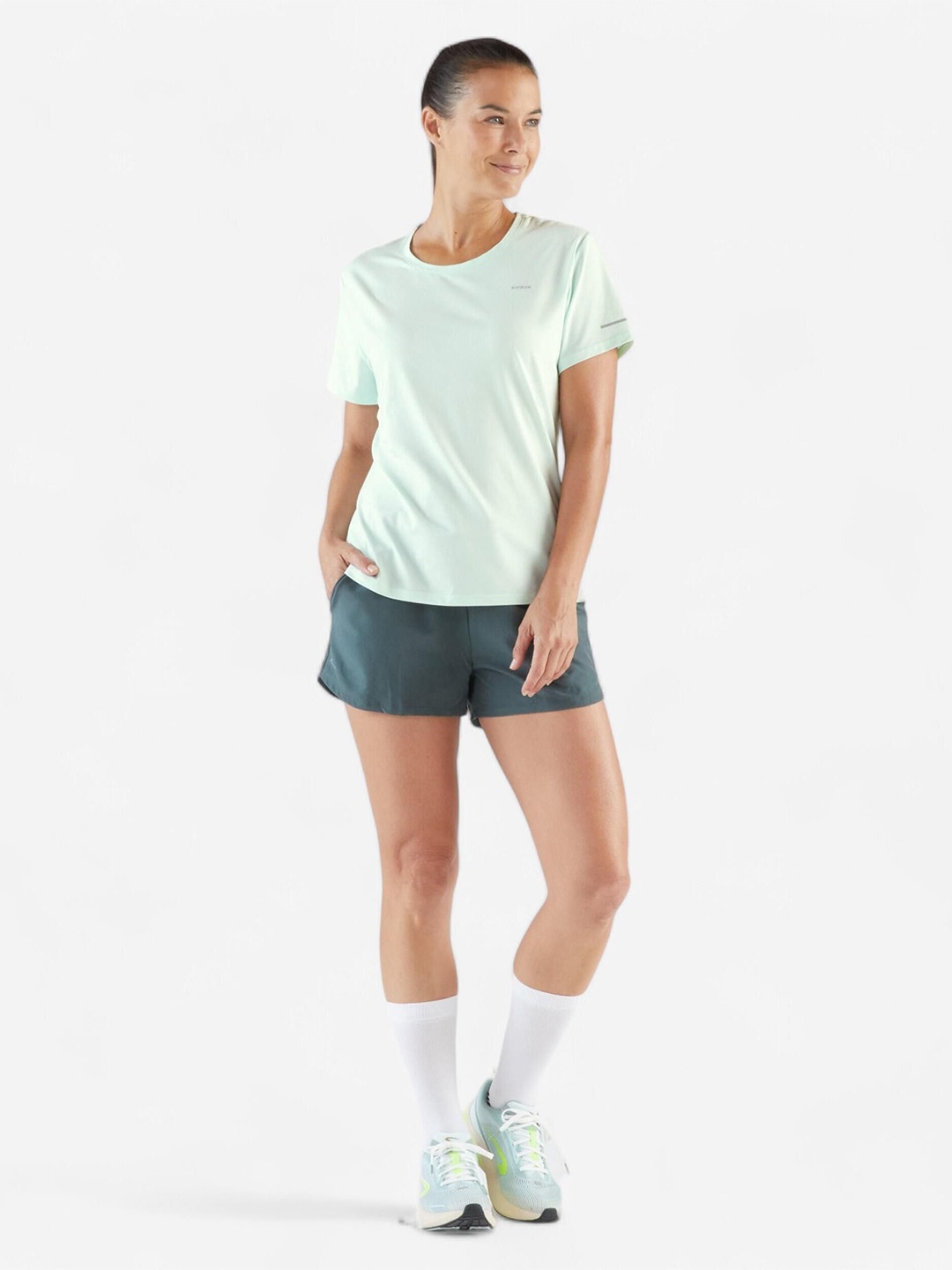 

KIPRUN By Decathlon Women's Breathable Running T-shirt Kiprun Run 500 dry, Green