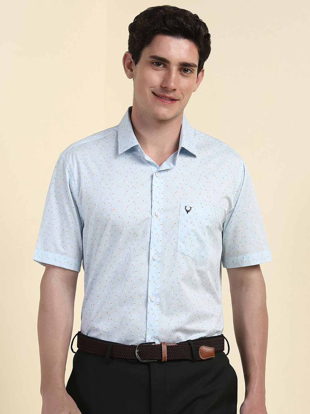 

Allen Solly Men Slim Fit Floral Opaque Printed Formal Shirt, Blue