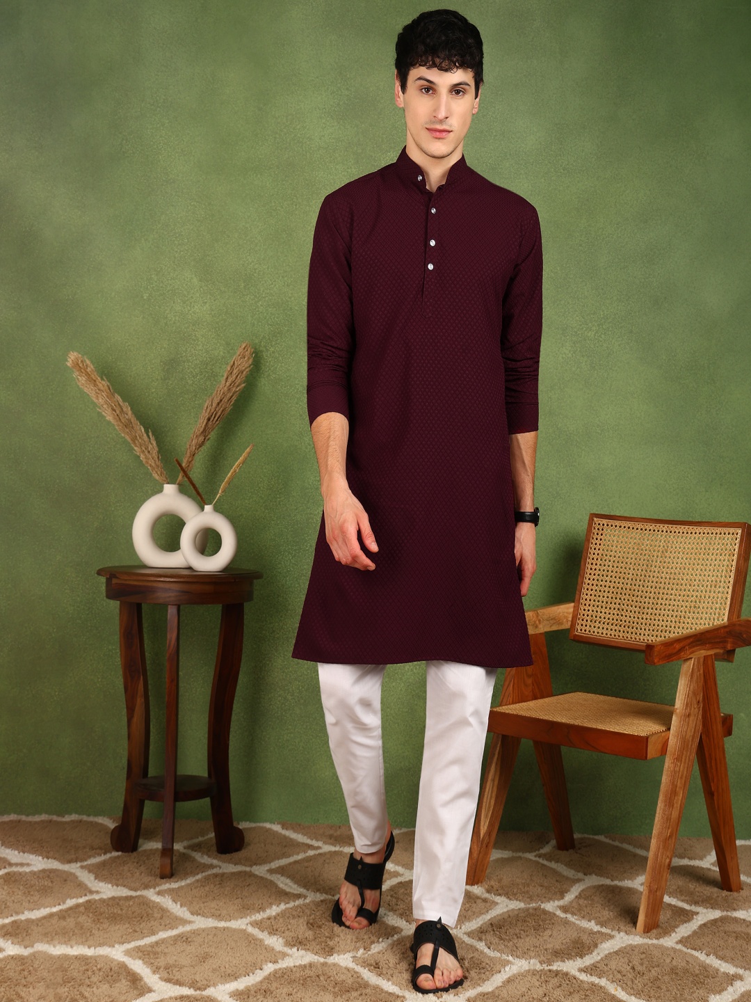 

PulseIQ Men Embroidered Regular Kurta with Pyjamas, Maroon