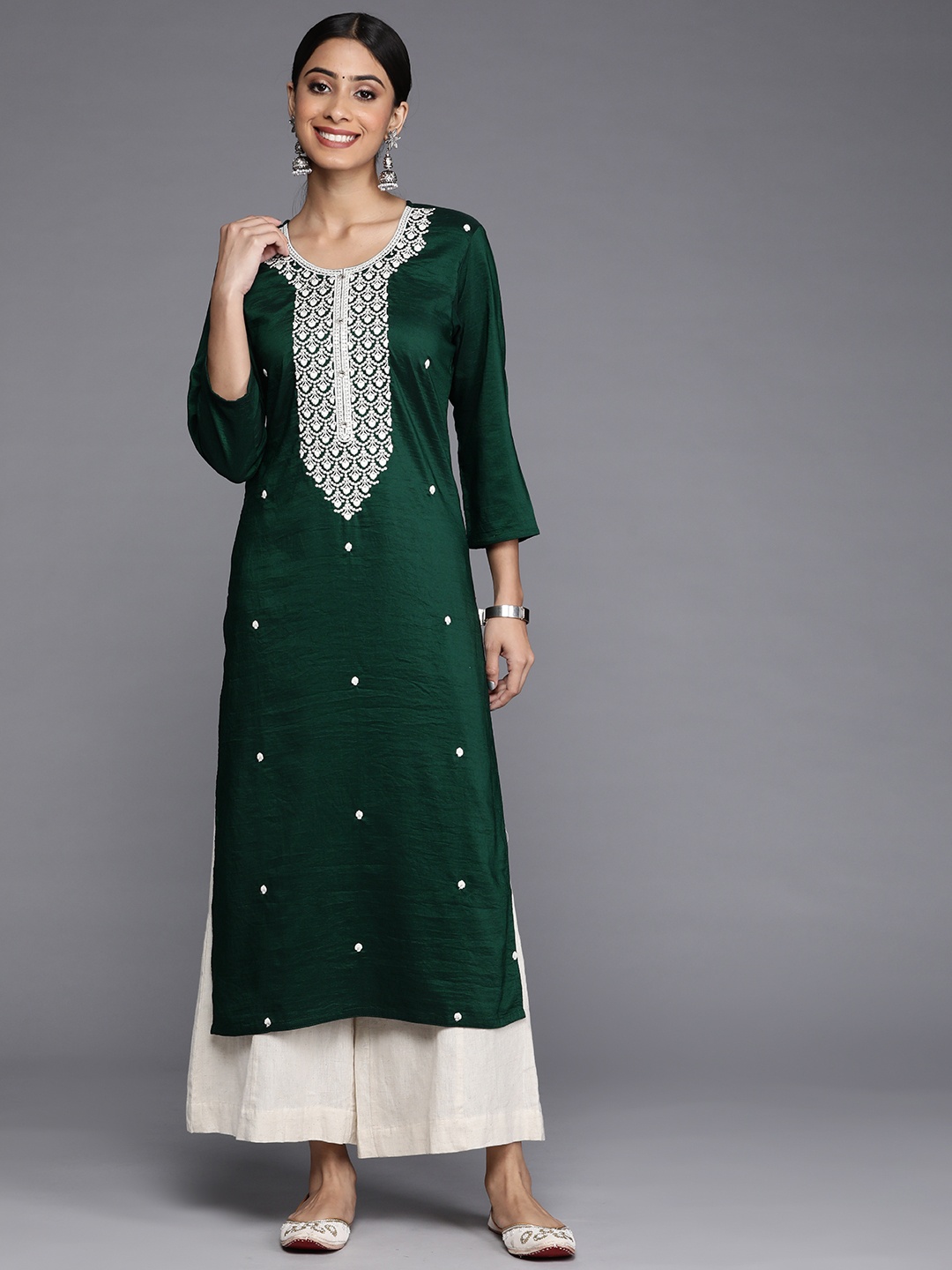 

KSUT Floral Embroidered Thread Work Straight Kurta, Green
