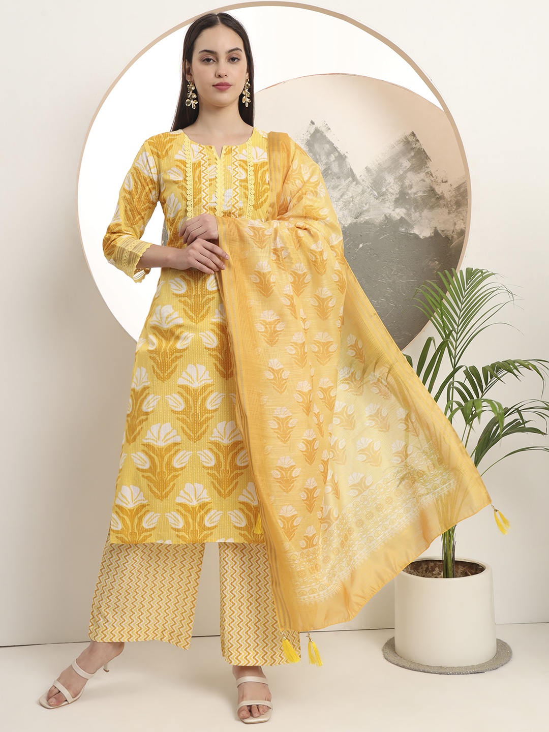 

Yufta Women Floral Printed Regular Pure Cotton Kurta with Palazzos & With Dupatta, Yellow