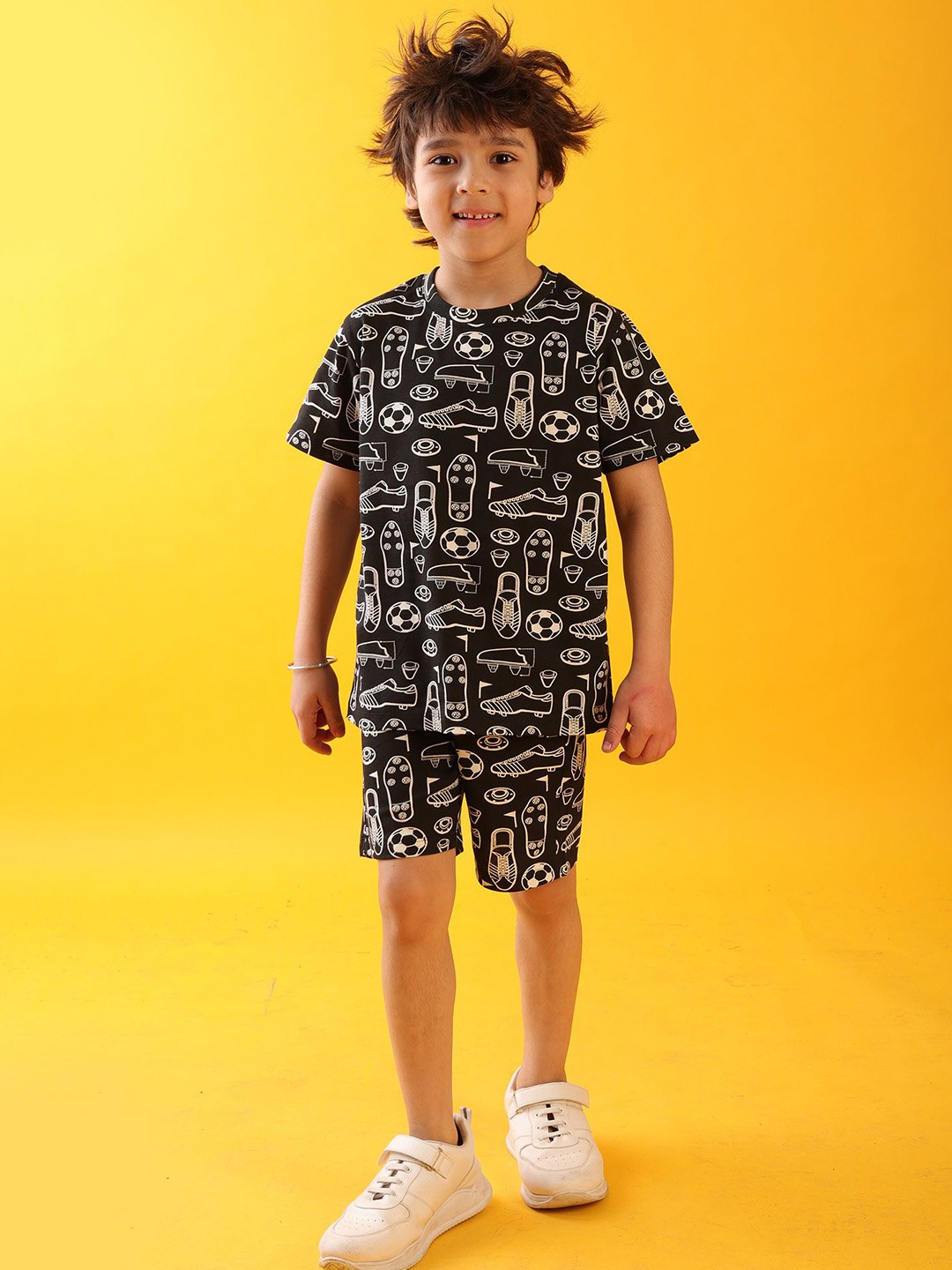 

Anthrilo Boys Football Printed Round Neck Pure Cotton T-shirt With Shorts, Black