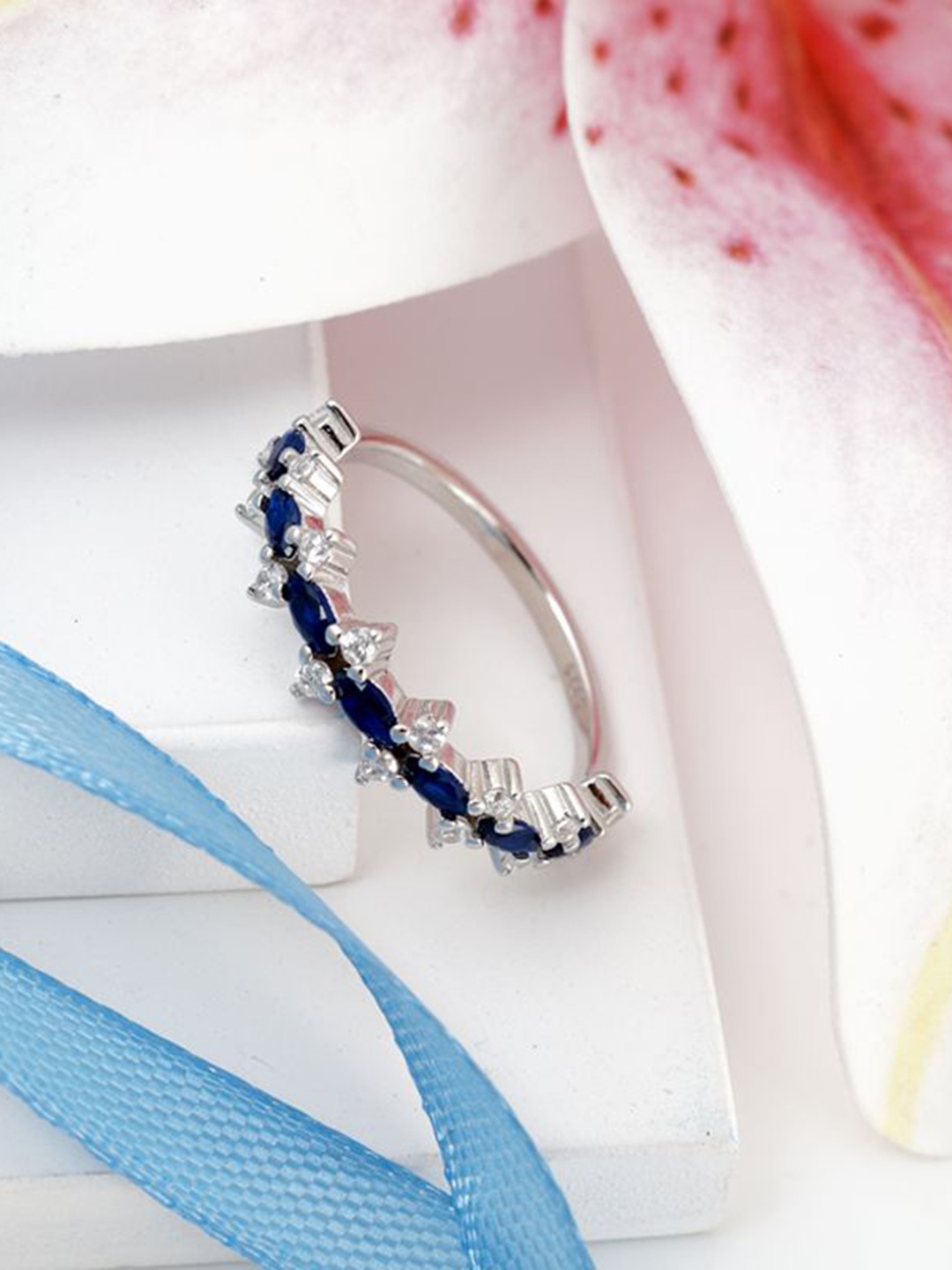 

Tuanz Silver Jewelry 925 Sterling Silver Rhodium-Plated Cubic Zirconia-Studded Finger Ring