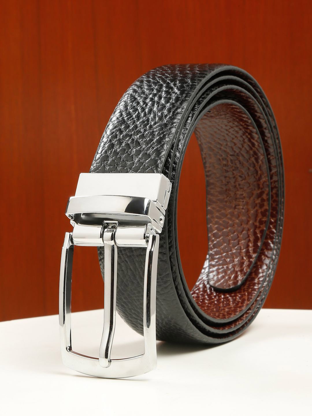

Teakwood Leathers Men Textured Leather Reversible Formal Belt, Black