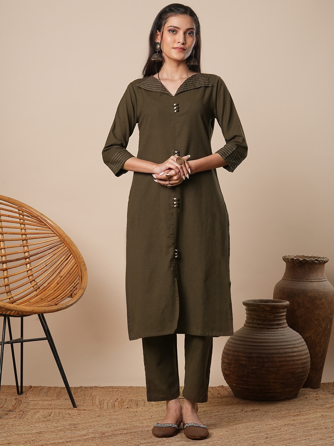 

FASHOR Thread Work V-Neck Straight Kurta With Trousers, Brown