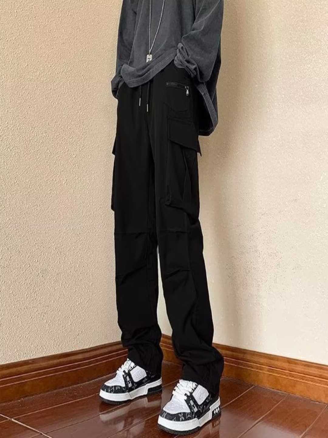 

StyleCast Men Cargos Trousers, Black