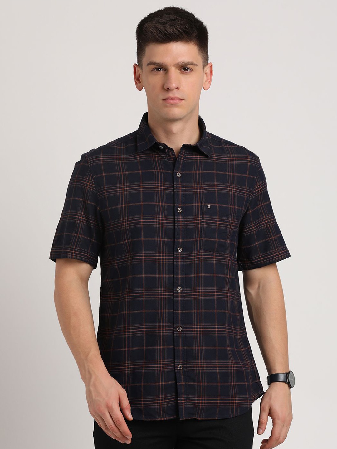 

Turtle Men Relaxed Slim Fit Tartan Checks Opaque Checked Casual Shirt, Navy blue