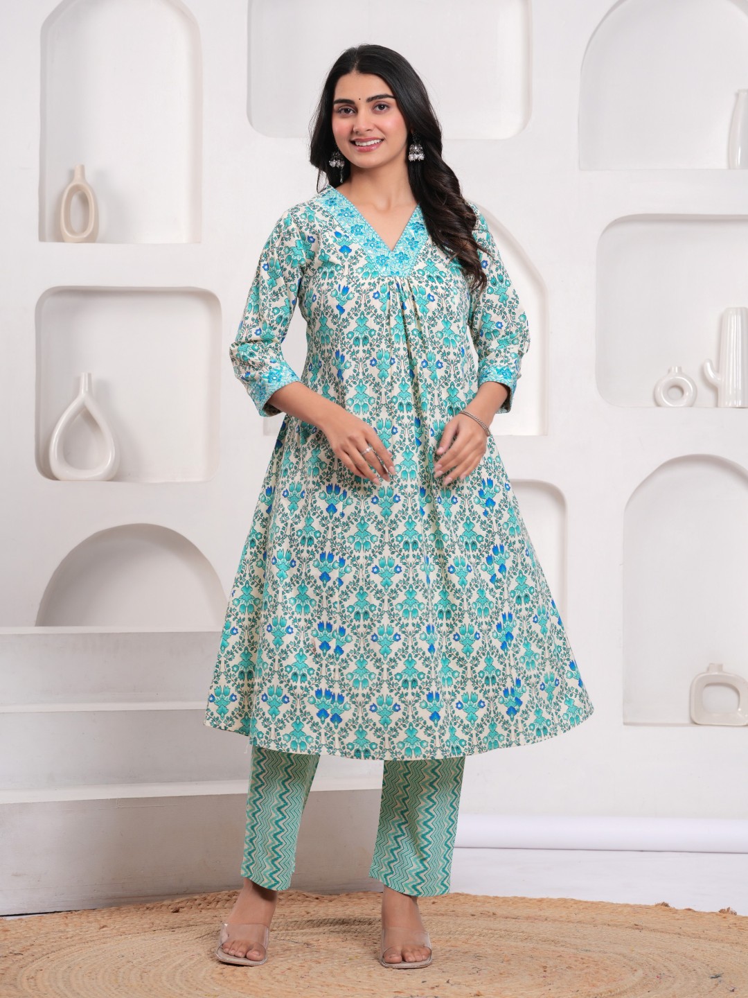 

CHIRAAI Women Floral Regular Pure Cotton Kurta with Pyjamas & With Dupatta, Blue
