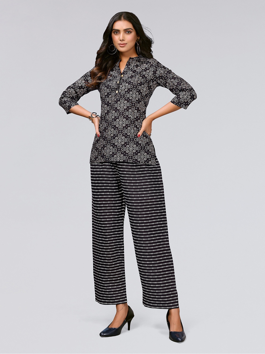 

Moda Rapido Printed Three-Quarter Sleeves Top & Trousers Co-Ord Set, Black