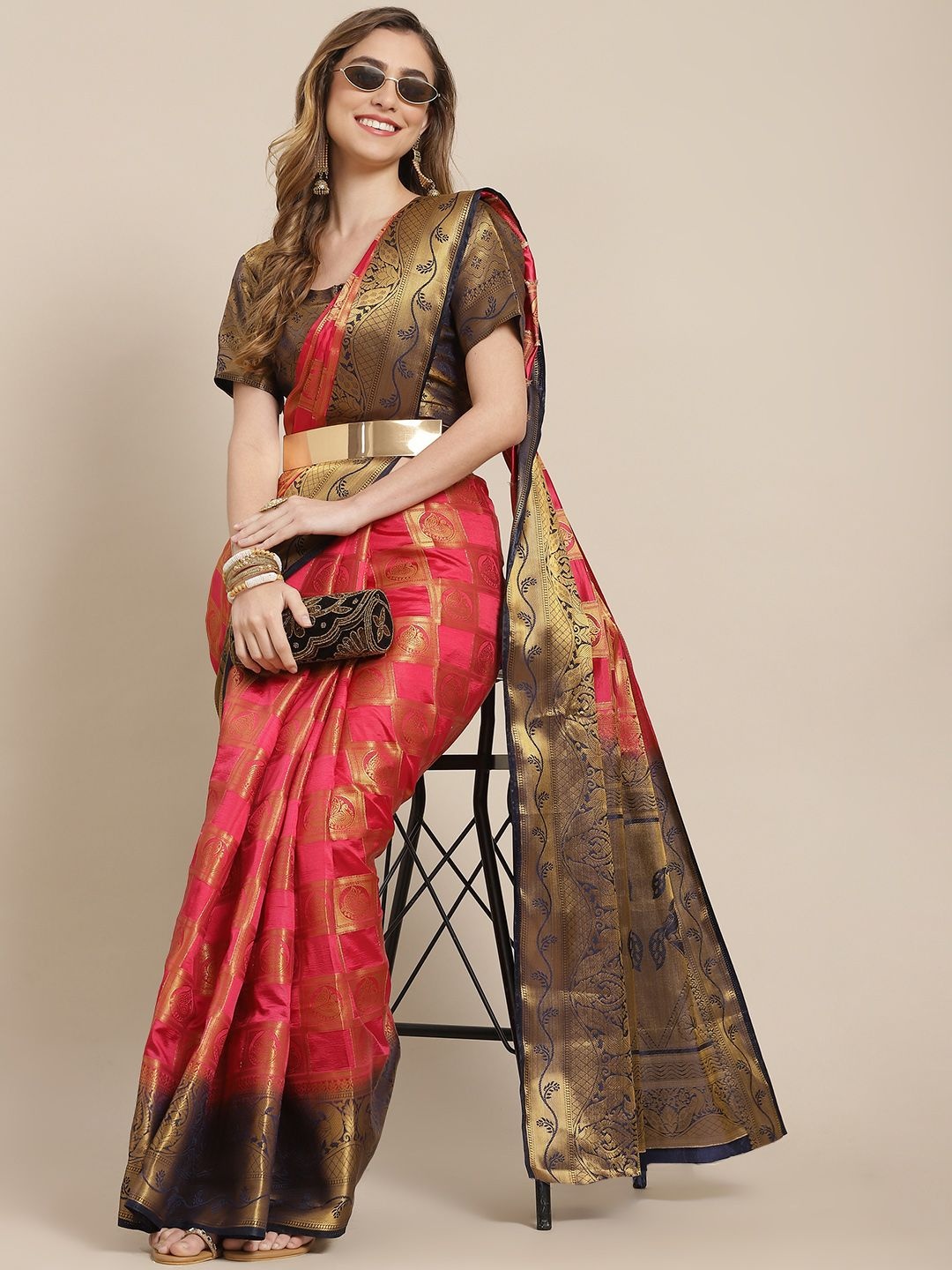 

DIVASTRI Woven Design Zari Silk Blend Banarasi Saree, Pink
