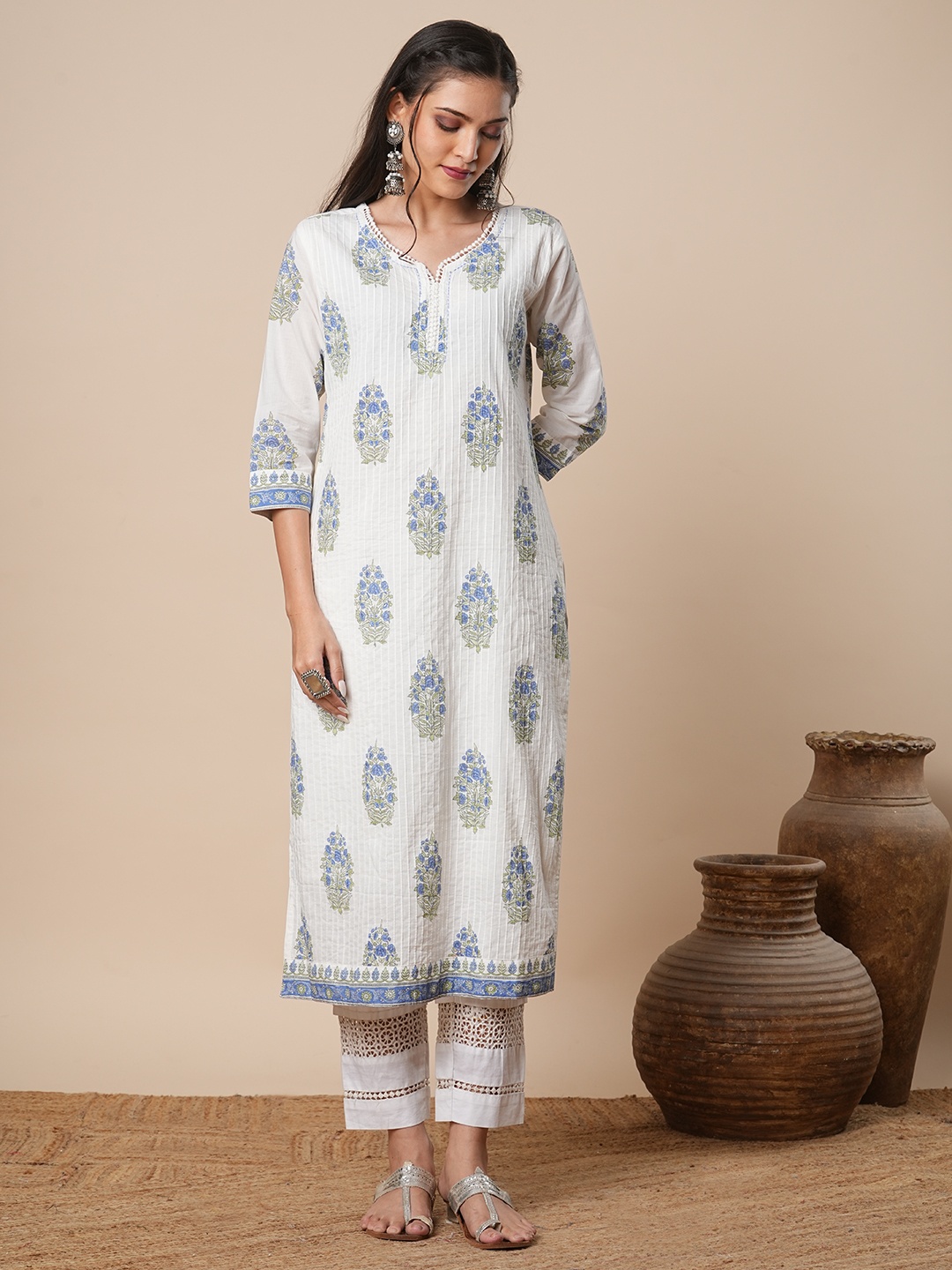 

FASHOR Women Ethnic Motifs Printed Sequinned Kurta, White