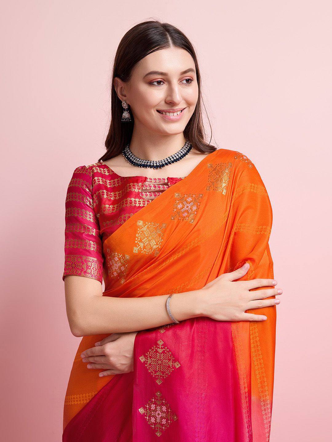 

DIVASTRI Zari Pure Silk Banarasi Saree, Red
