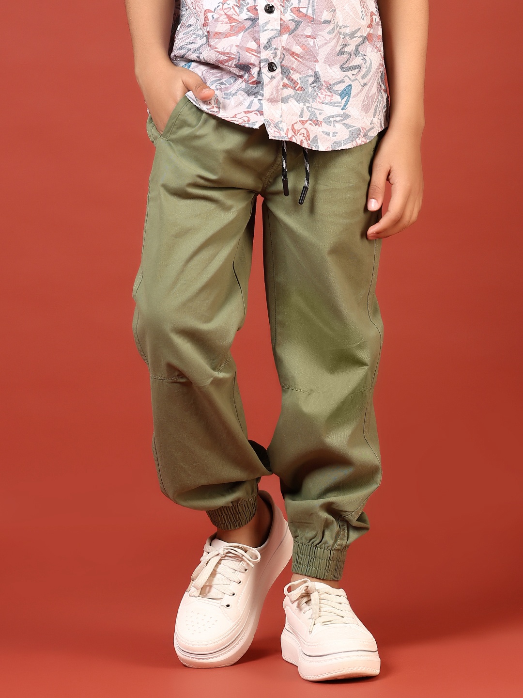 

V-Mart Boys Joggers Trousers, Green
