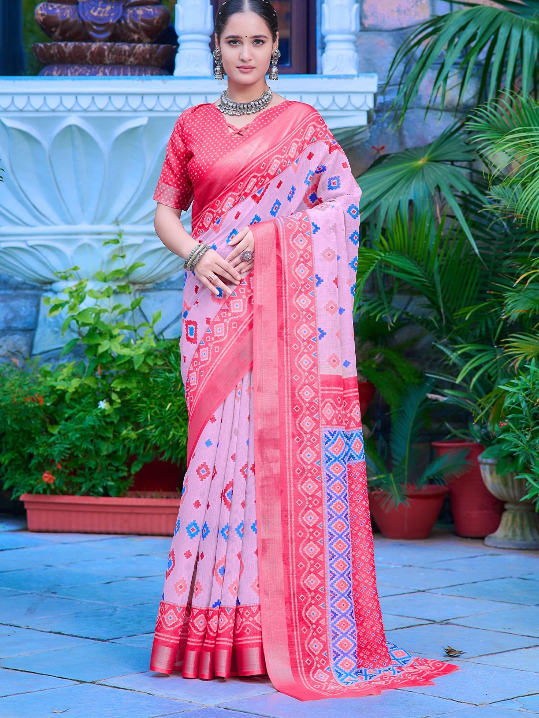 

Moda Rapido Designer Block Print Saree, Pink