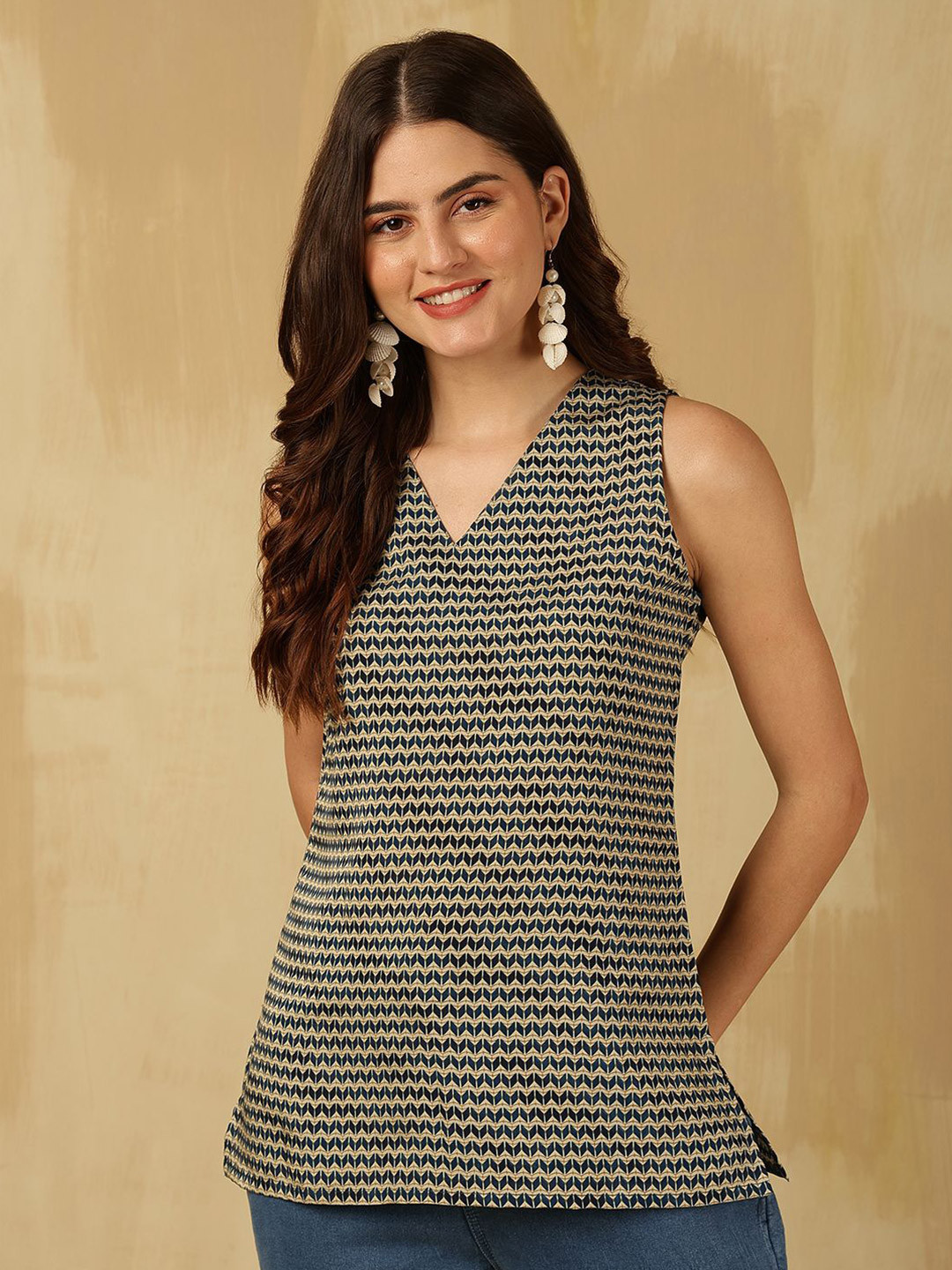 

Anouk Rustic Floral Print Top, Navy blue