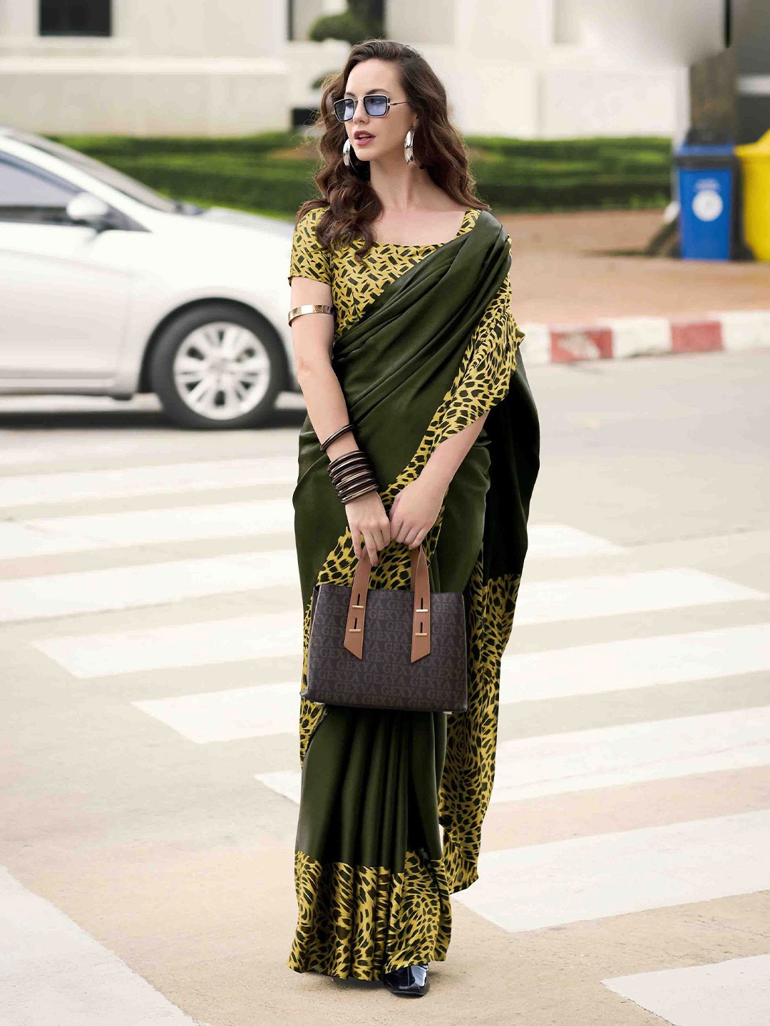 

Blissta Satin Saree, Green